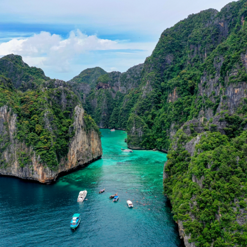 Phi Phi Island and the iconic turquoise water at Pileh Lagoon